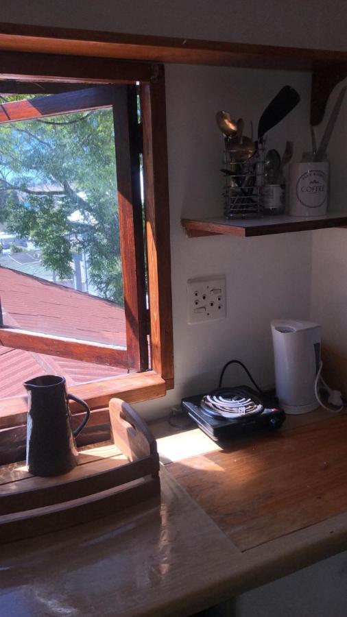 Independent Quaint Flat, Close To Beach 케이프타운 외부 사진