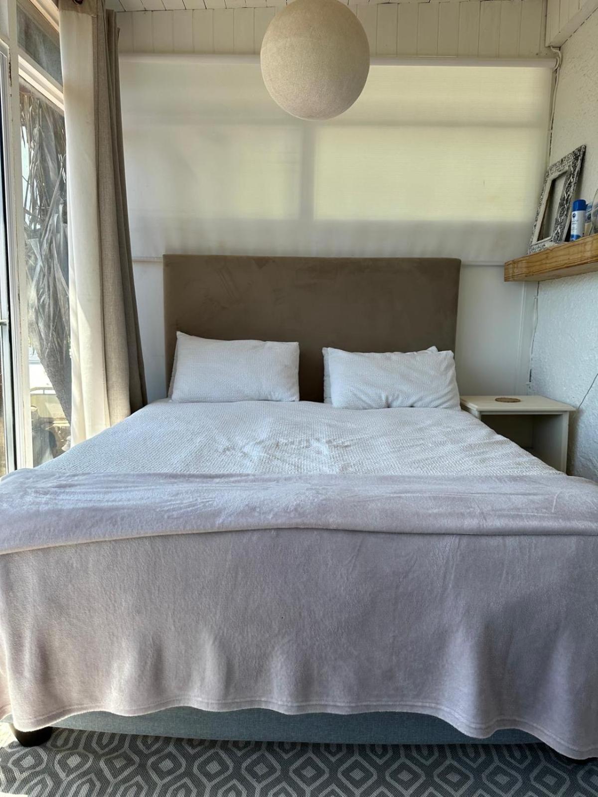 Independent Quaint Flat, Close To Beach 케이프타운 외부 사진